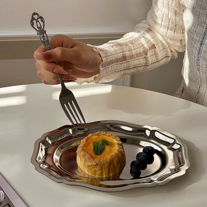 Oval Scalloped Edge Tray