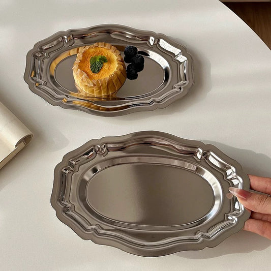 Oval Scalloped Edge Tray
