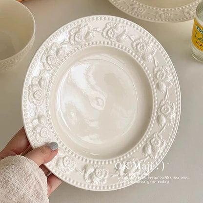 INS-style Embossed Creamy Yellow Plate